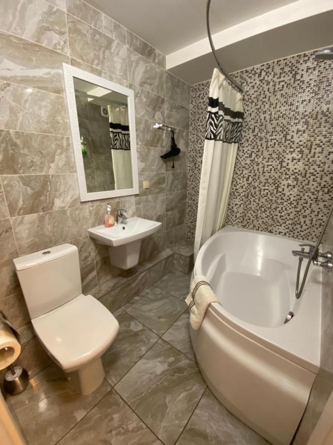 Apartment on Prospiekt Pobiedy 18 Kijów Zewnętrze zdjęcie