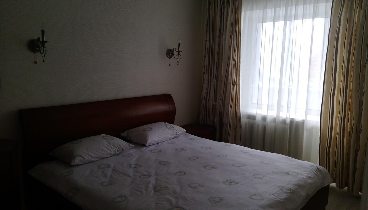 Apartment on Prospiekt Pobiedy 18 Kijów Zewnętrze zdjęcie